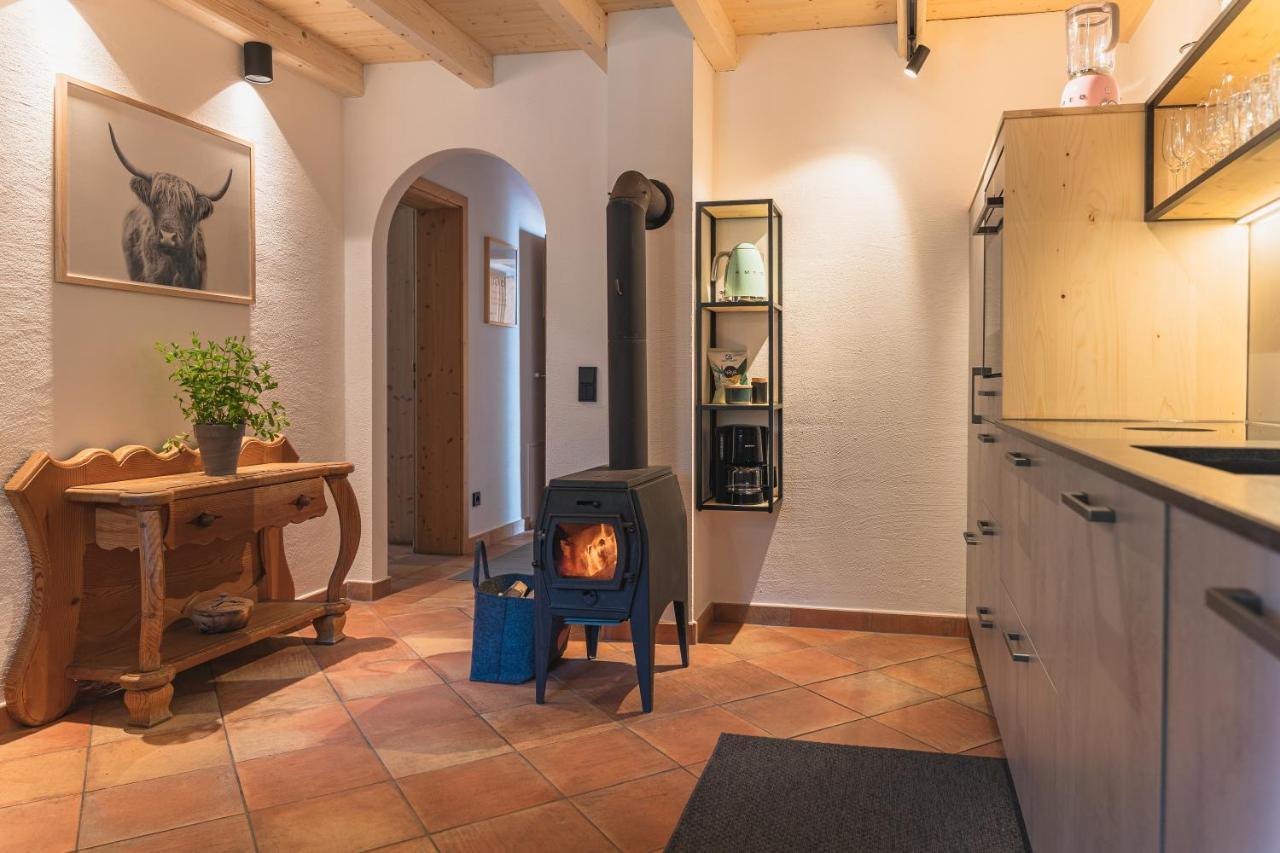 Dorfchalets & Apartments - Authentic Experience In Centre Of Kaprun Including Tauernspa And Summercard Zewnętrze zdjęcie