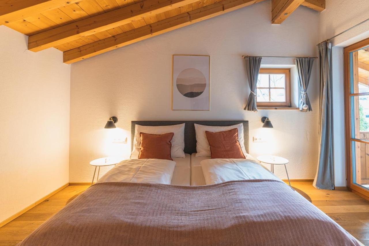 Dorfchalets & Apartments - Authentic Experience In Centre Of Kaprun Including Tauernspa And Summercard Zewnętrze zdjęcie