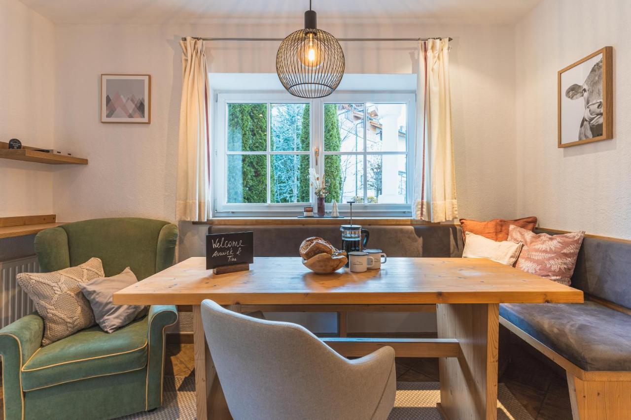 Dorfchalets & Apartments - Authentic Experience In Centre Of Kaprun Including Tauernspa And Summercard Zewnętrze zdjęcie