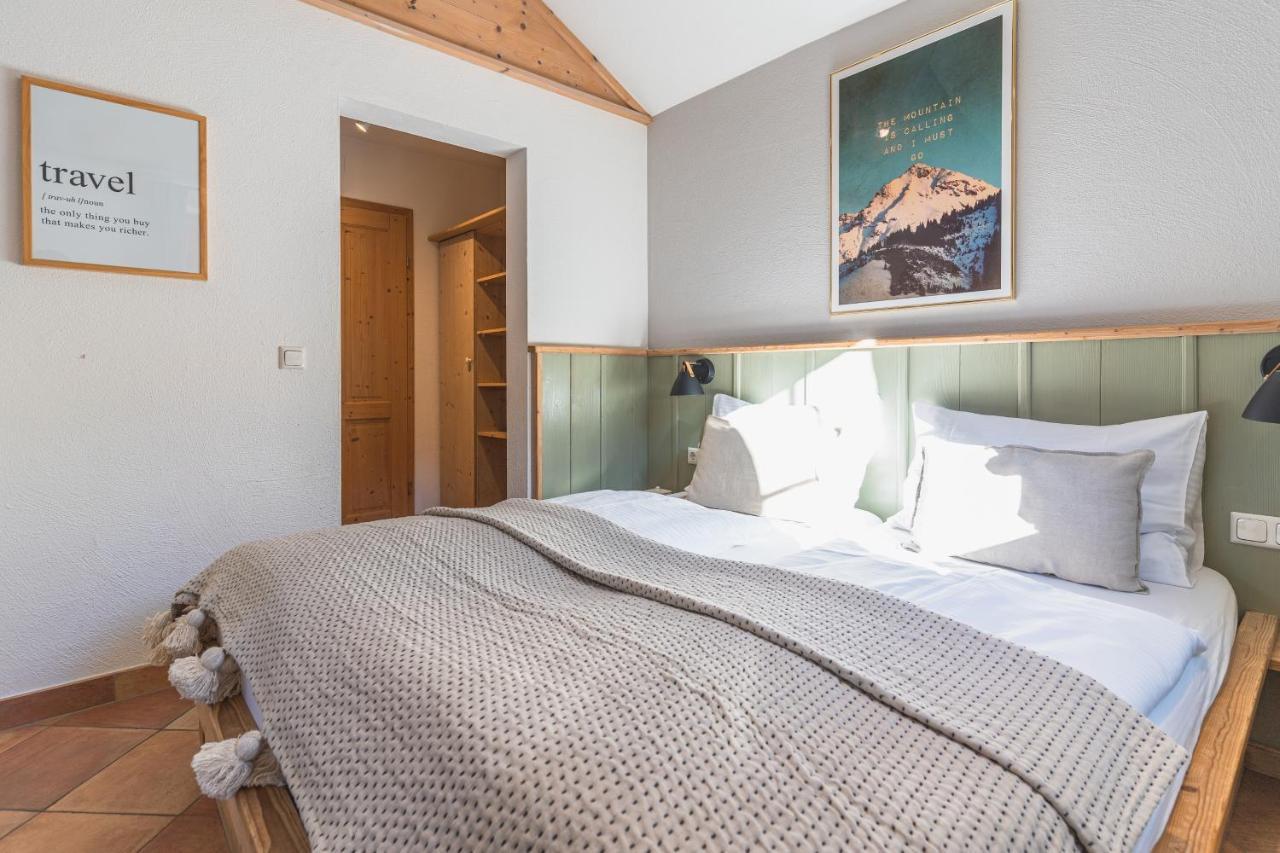 Dorfchalets & Apartments - Authentic Experience In Centre Of Kaprun Including Tauernspa And Summercard Zewnętrze zdjęcie