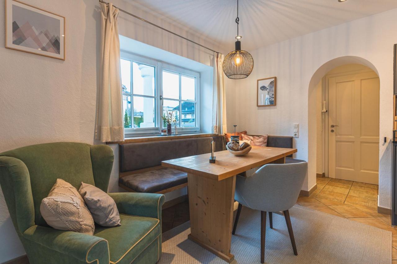 Dorfchalets & Apartments - Authentic Experience In Centre Of Kaprun Including Tauernspa And Summercard Zewnętrze zdjęcie
