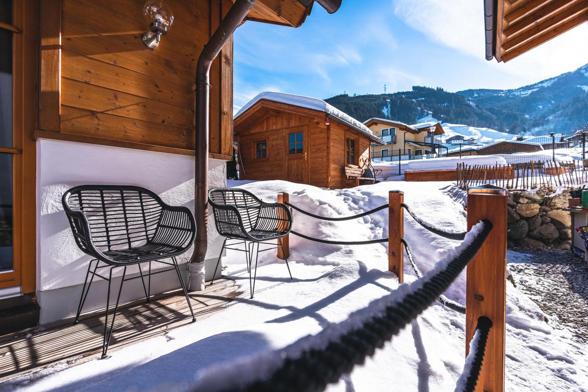 Dorfchalets & Apartments - Authentic Experience In Centre Of Kaprun Including Tauernspa And Summercard Zewnętrze zdjęcie