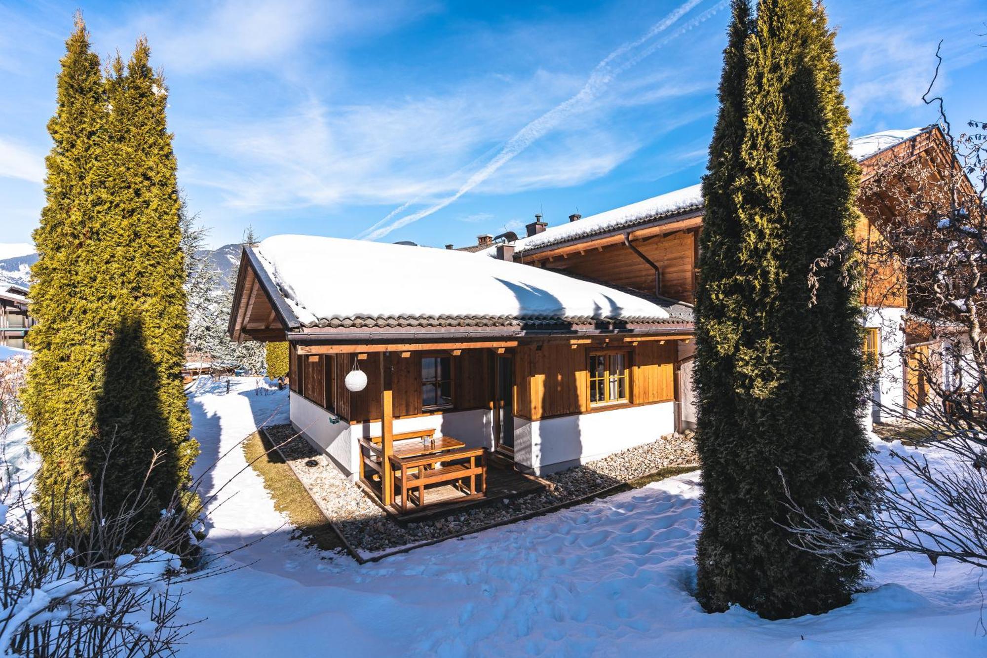 Dorfchalets & Apartments - Authentic Experience In Centre Of Kaprun Including Tauernspa And Summercard Zewnętrze zdjęcie