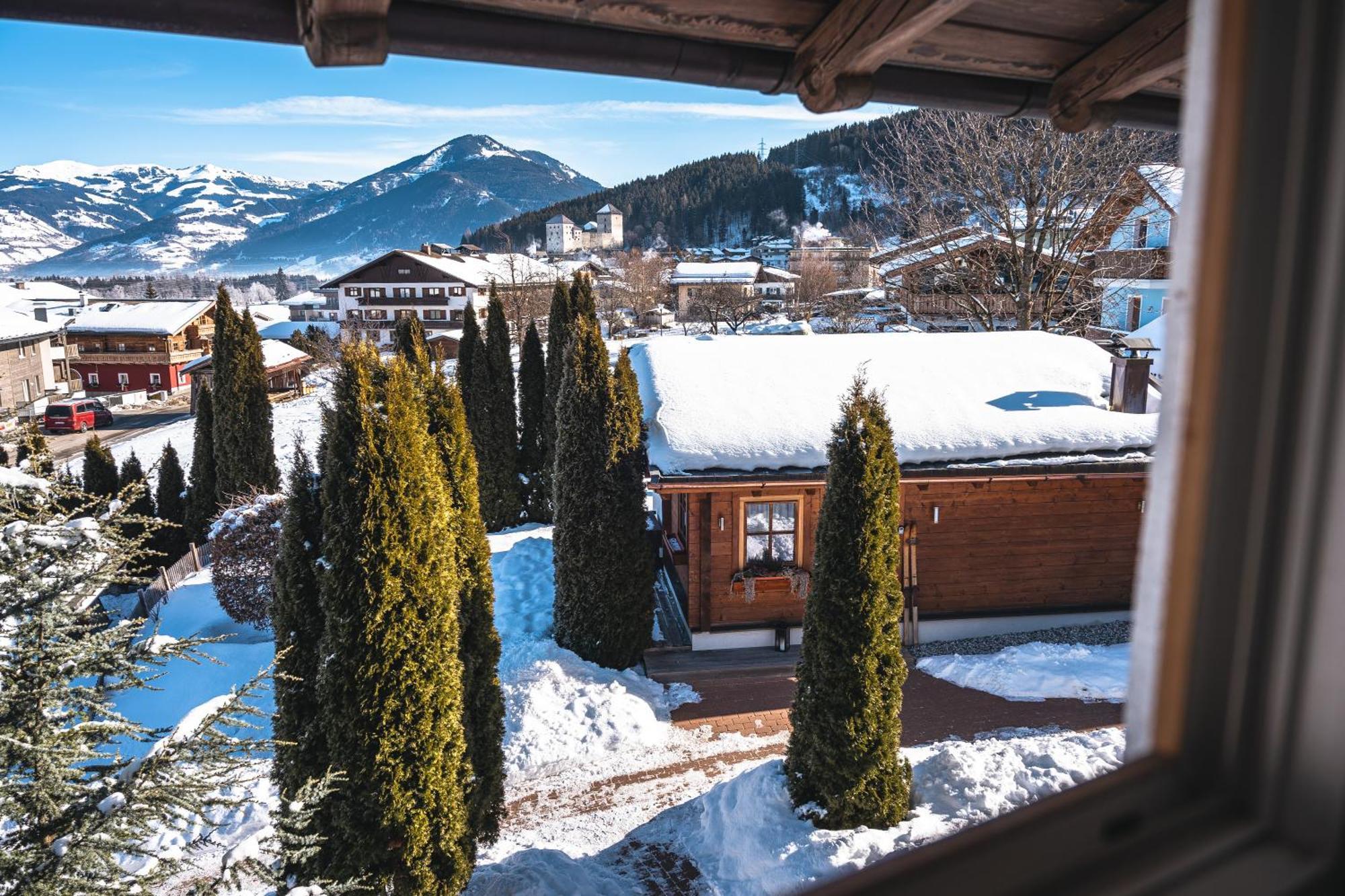 Dorfchalets & Apartments - Authentic Experience In Centre Of Kaprun Including Tauernspa And Summercard Zewnętrze zdjęcie