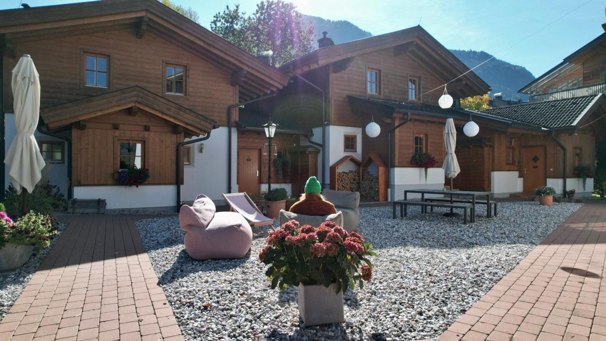 Dorfchalets & Apartments - Authentic Experience In Centre Of Kaprun Including Tauernspa And Summercard Zewnętrze zdjęcie